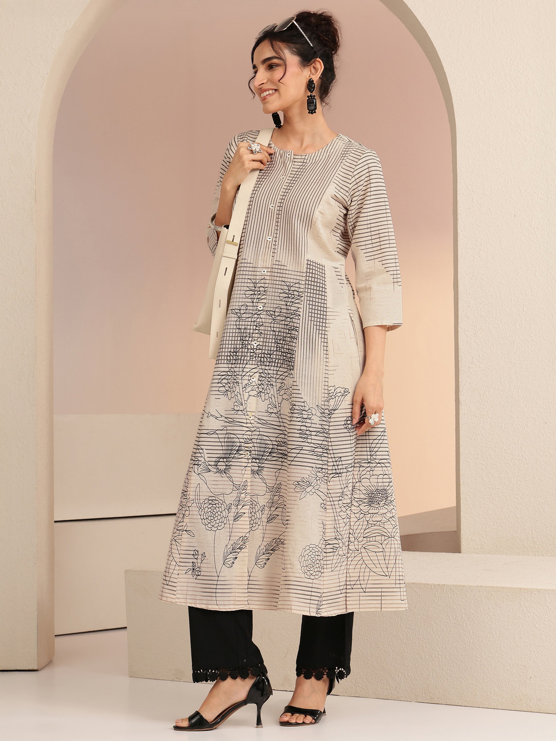 libas Ivory and Black Abstract Print Cotton Blend A-Line Kurta-picture-58