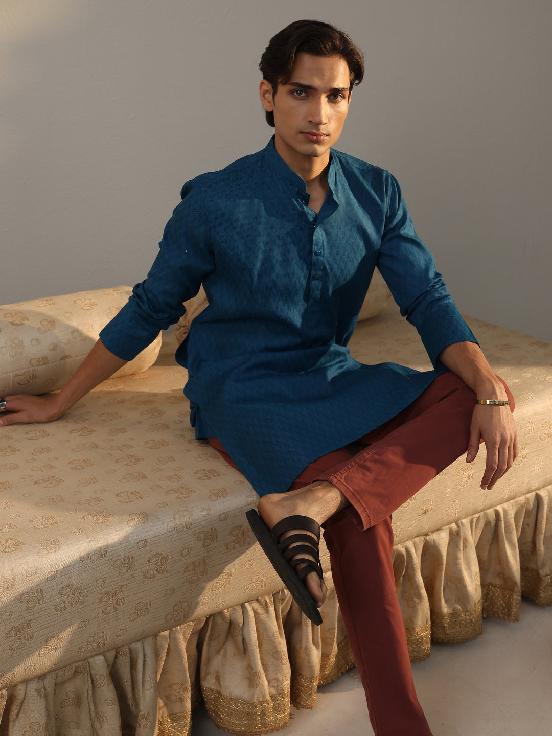  Libas Men's Blue Cotton Blend Straight Kurta 