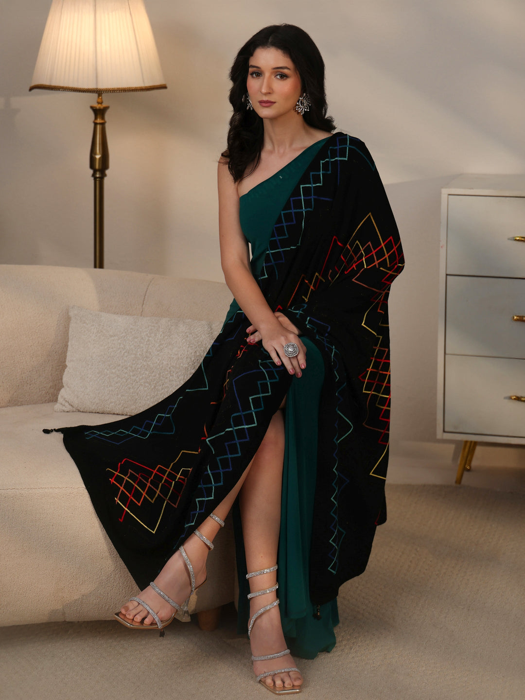 Libas Black Geometric Knitted Acrylic Shawl
