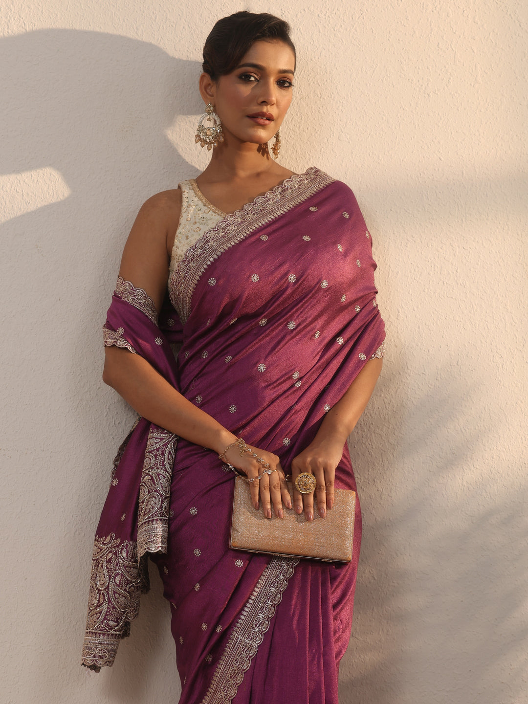  Libas Mauve Embroidered Silk Blend Saree with Paisley Pallu 