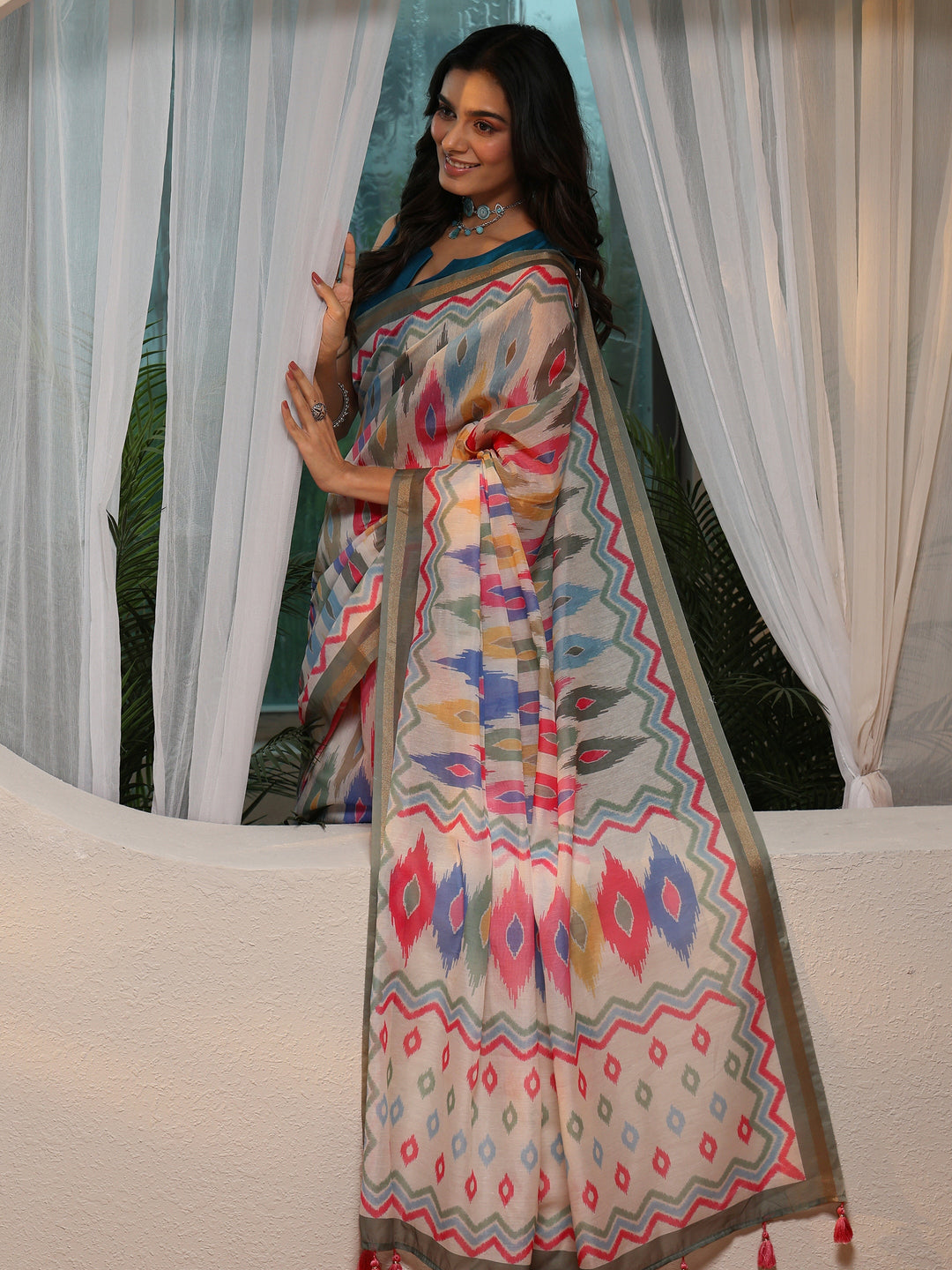  Libas White Ikat Printed Cotton Blend Saree 