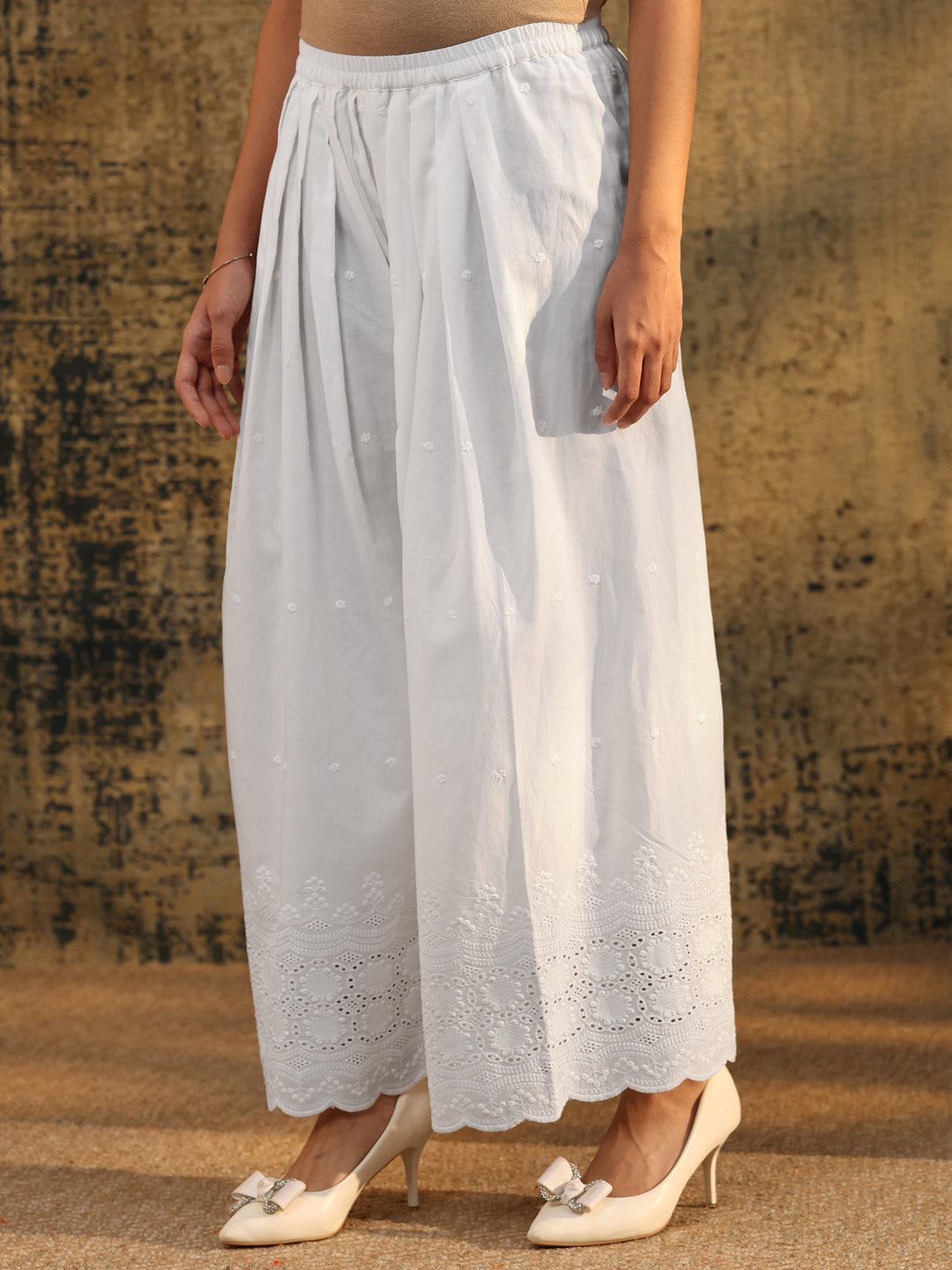  Libas White Schiffli Embroidered Wide Leg Palazzo 
