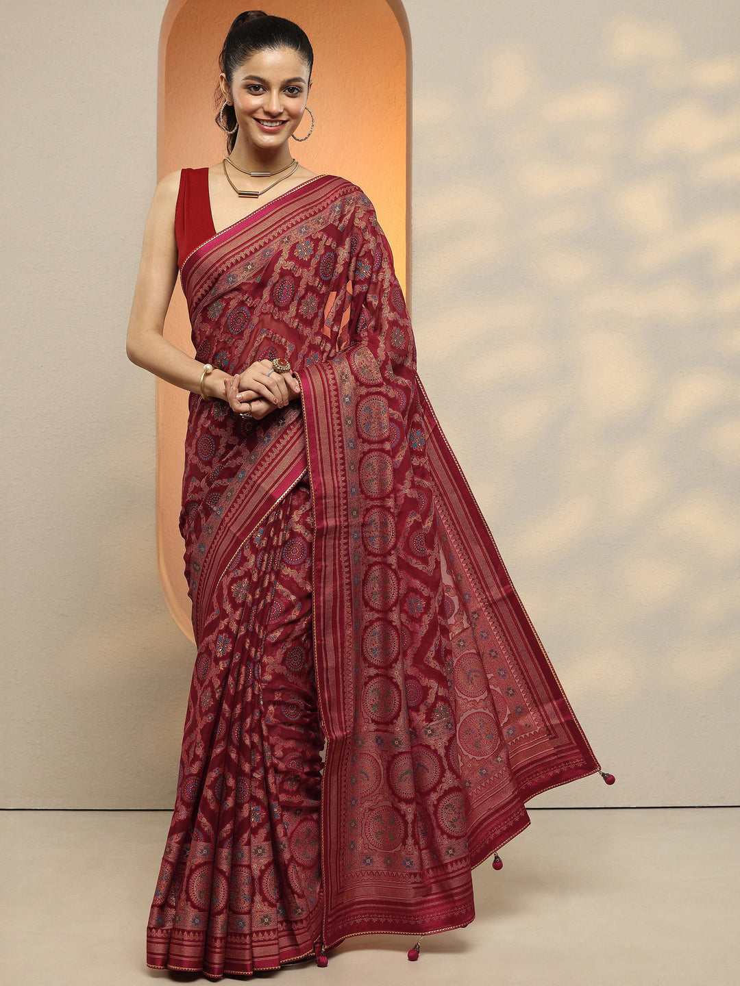 Magenta Printed Georgette Saree With Unstitched Blouse Piece