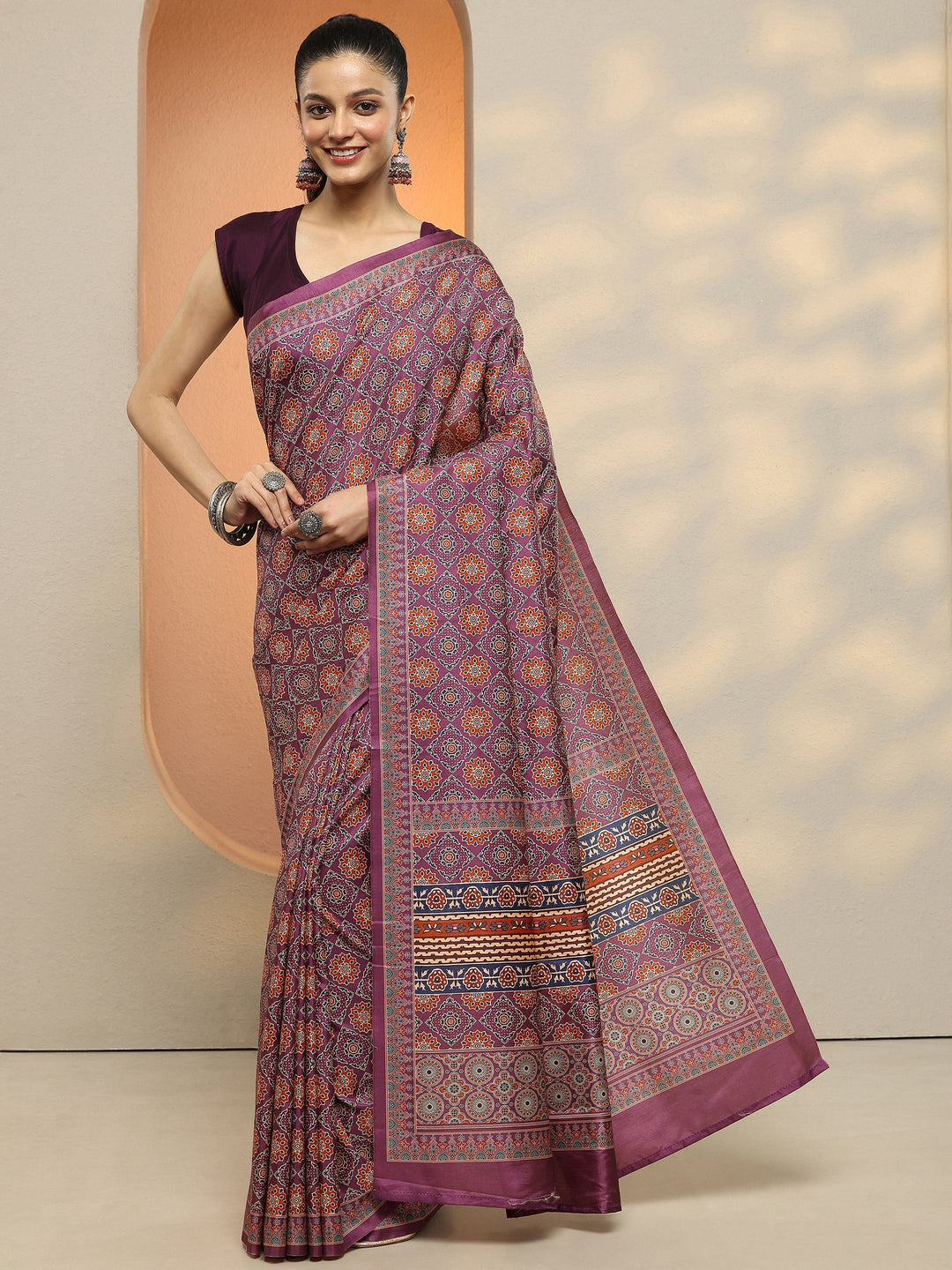 Mauve Printed Silk Blend Saree With Unstitched Blouse Piece
