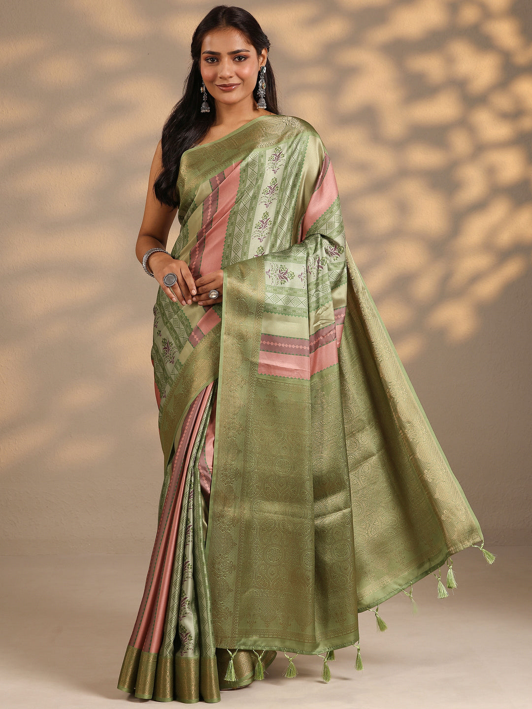 Multi Printed Silk Blend Saree With Unstitched Blouse Piece