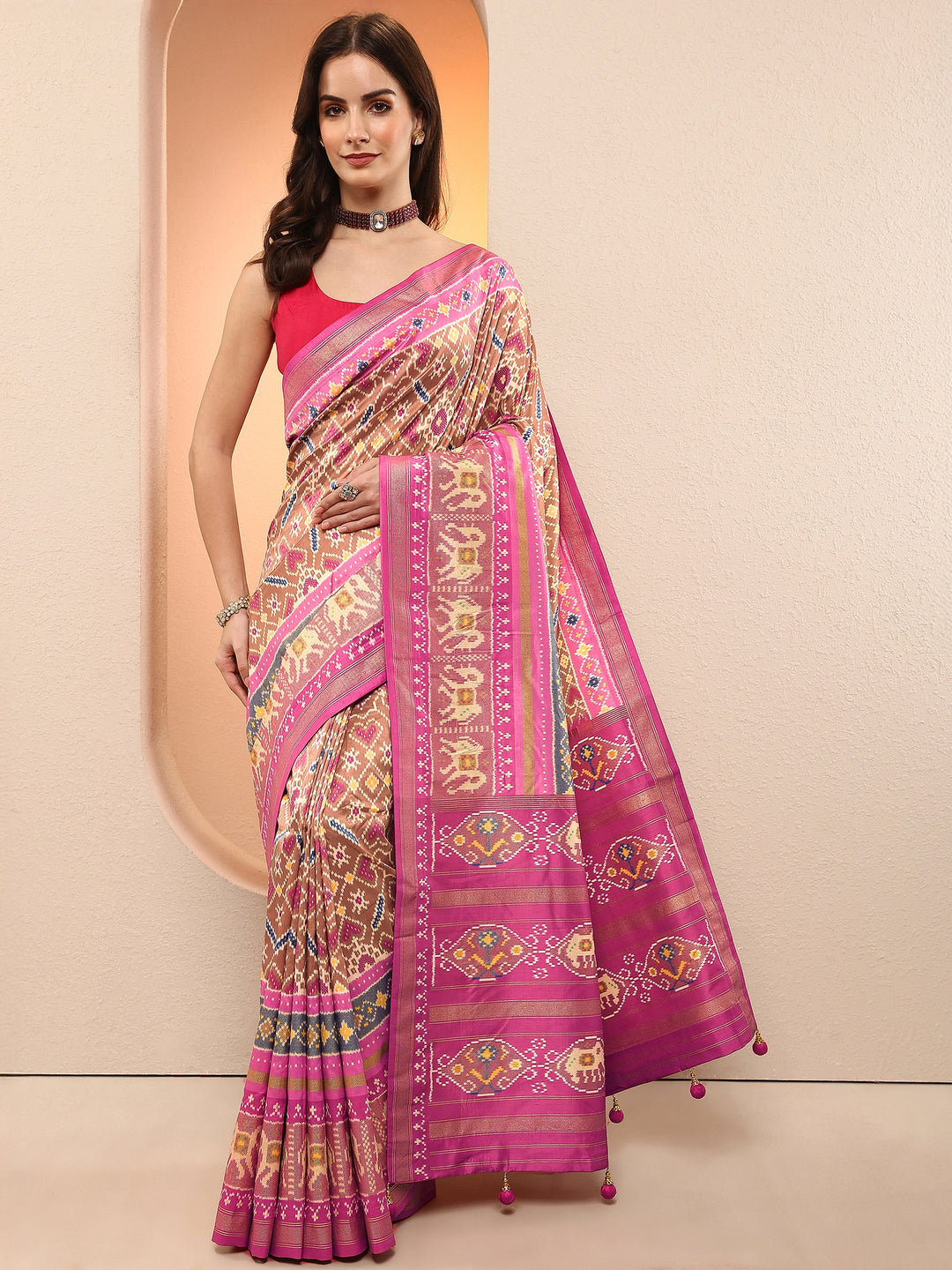 Mustard Printed Silk Blend Sarees With Unstitched Blouse Piece