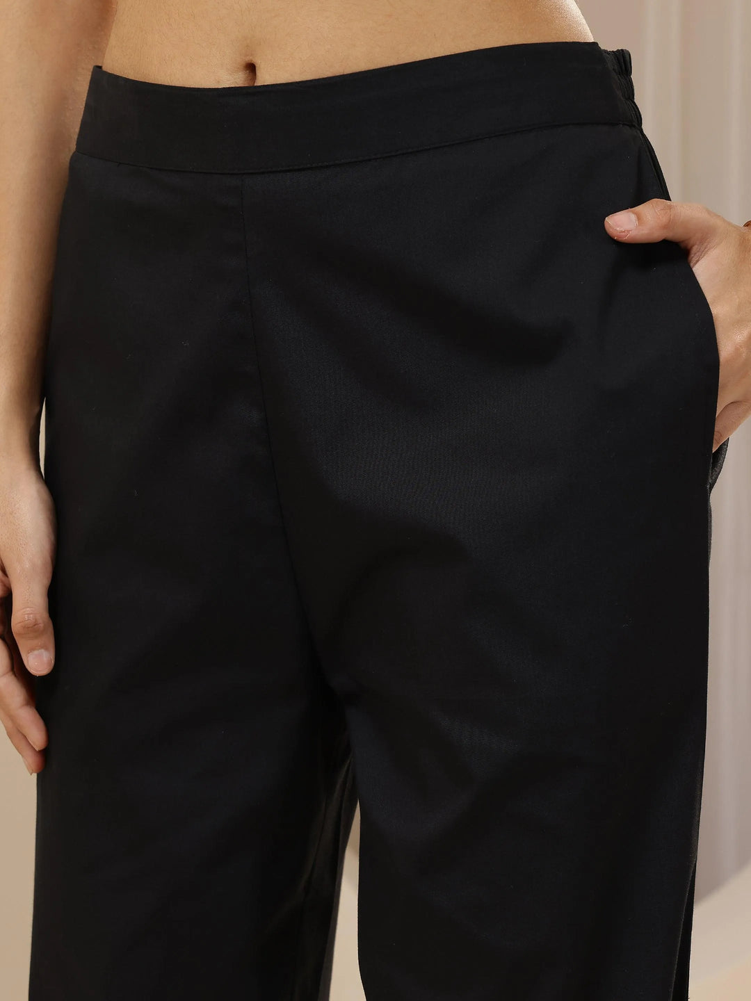  Black Solid Cotton Trousers 