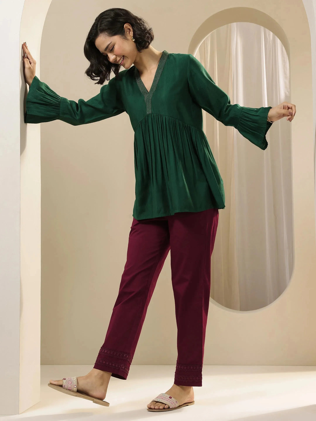  Maroon Solid Cotton Trousers 