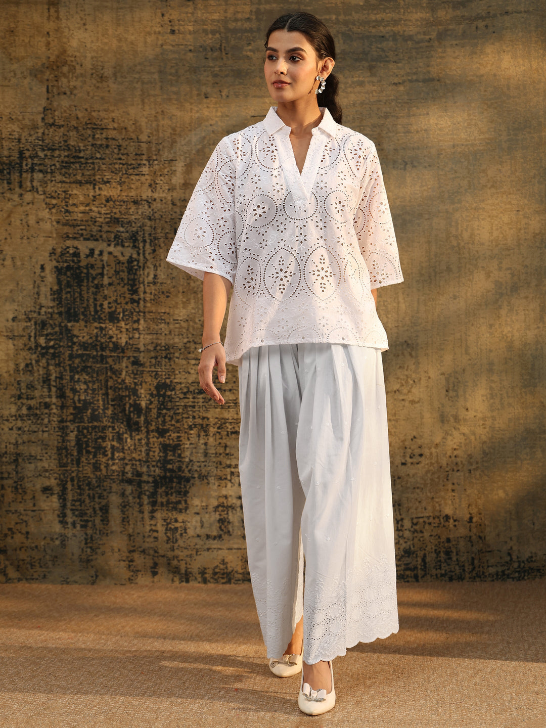  Libas White Schiffli Embroidered Wide Leg Palazzo 