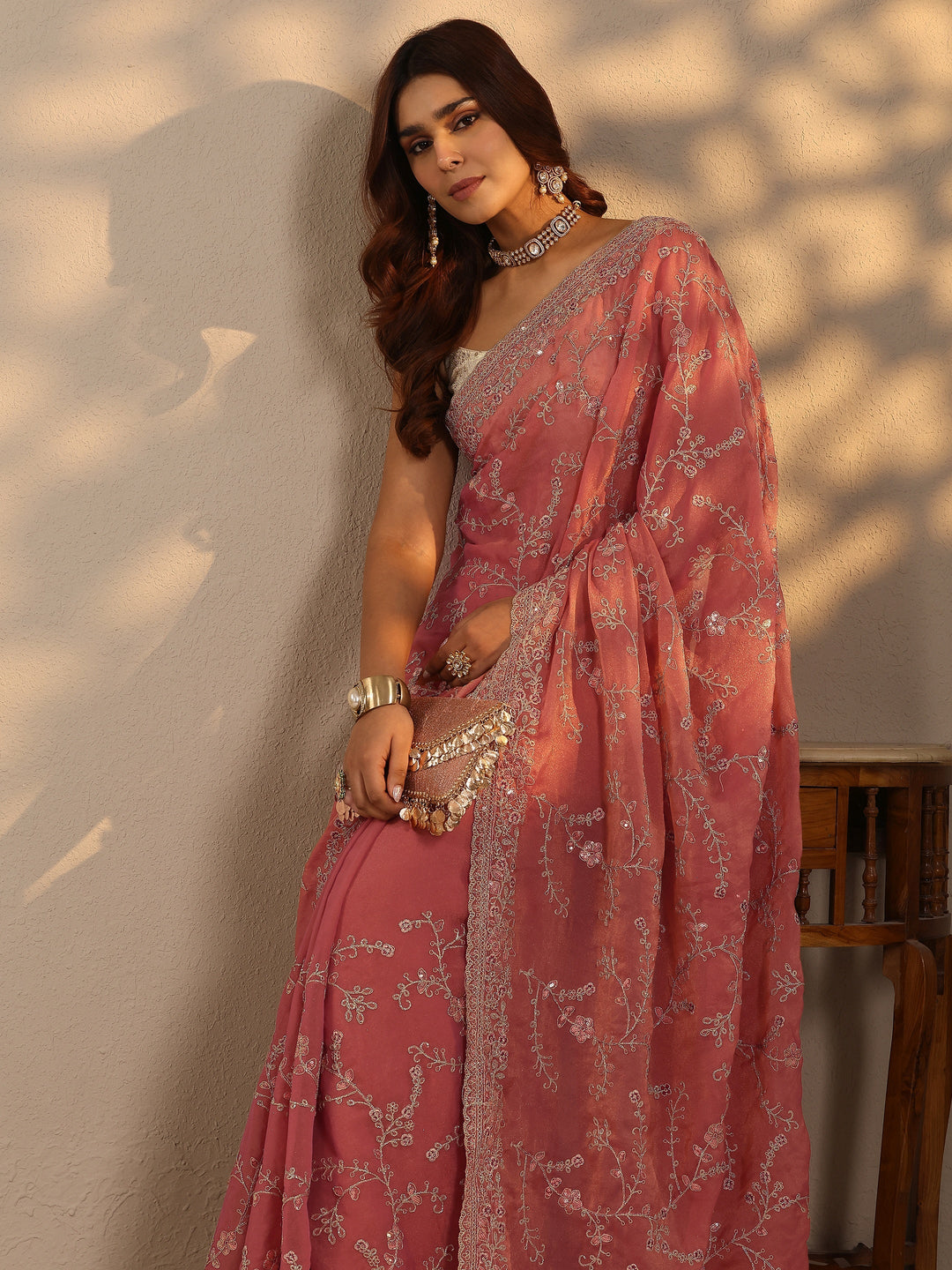 Peach Embroidered Silk Blend Saree With Unstitched Blouse Piece