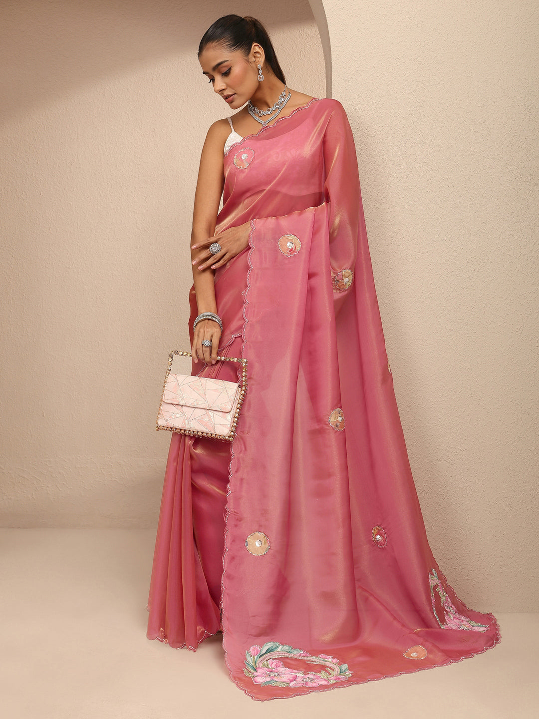 Pink Embellished Silk Blend Saree With Unstitched Blouse Piece