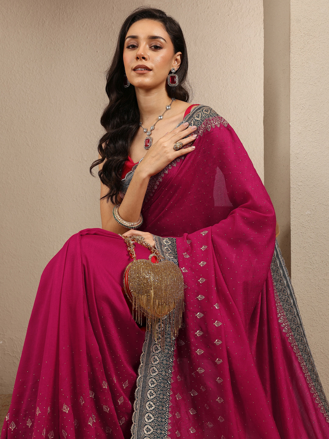 Pink Embellished Silk Blend Saree With Unstitched Blouse Piece