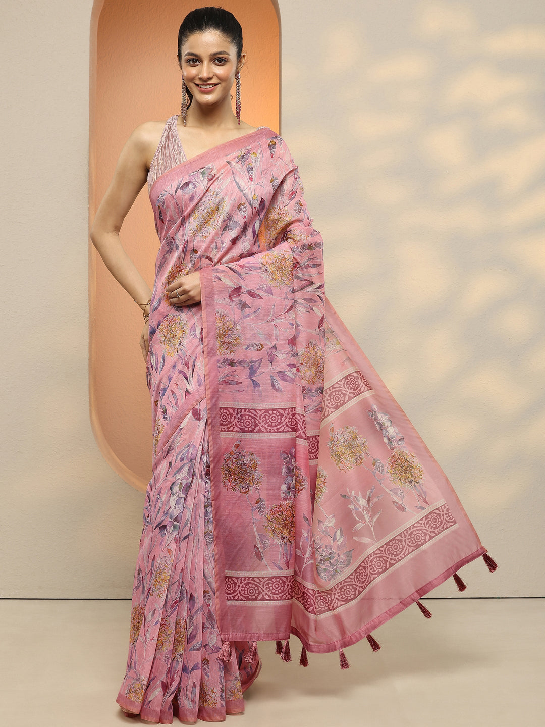 Pink Printed Silk Blend Saree With Unstitched Blouse Piece