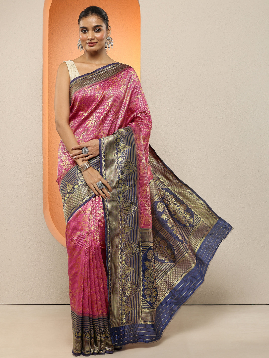 Pink Woven Design Silk Blend Sarees With Unstitched Blouse Piece
