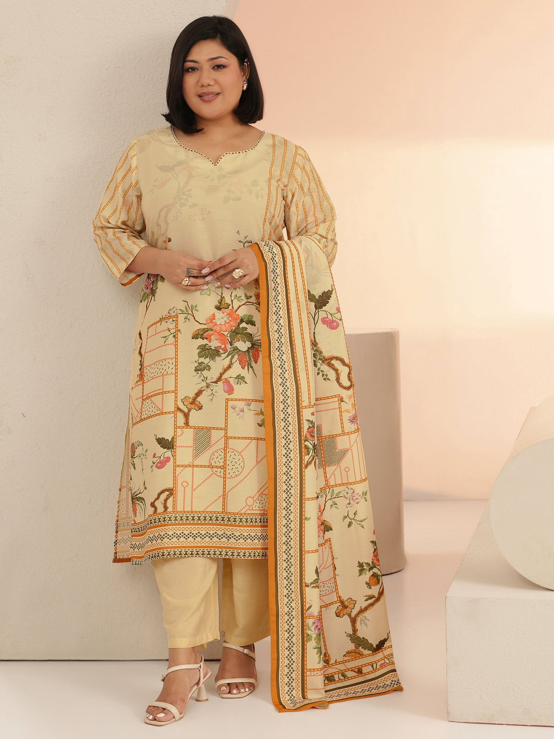  Plus Size Beige Floral Print Muslin Straight Suit Set 