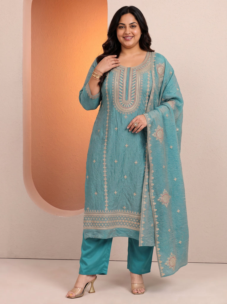 Plus Size Blue Embroidered Organza Straight Suit Set With Dupatta