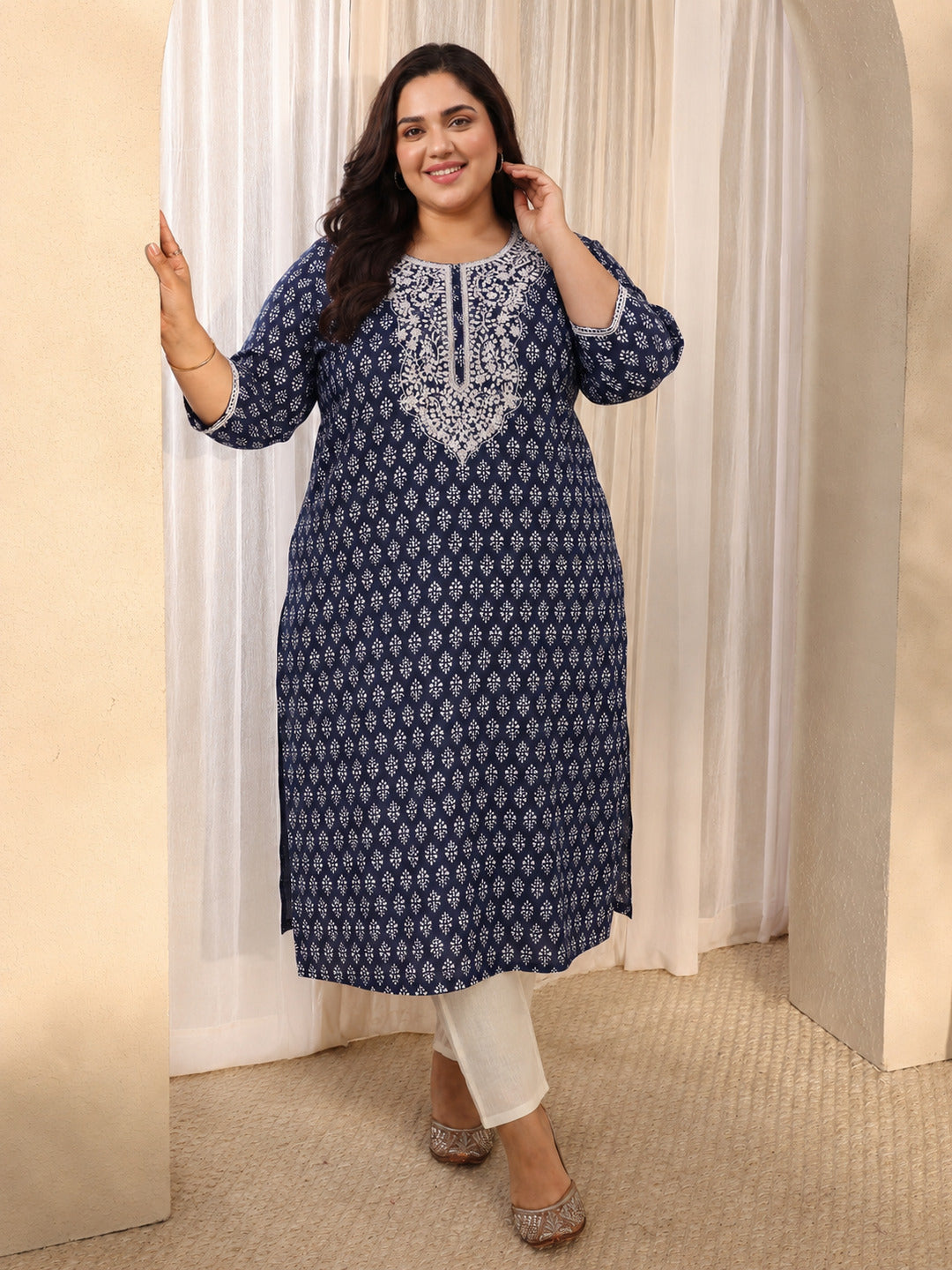libas Plus Size Blue Ethnic Motif Printed Cotton Straight Kurta-picture-37
