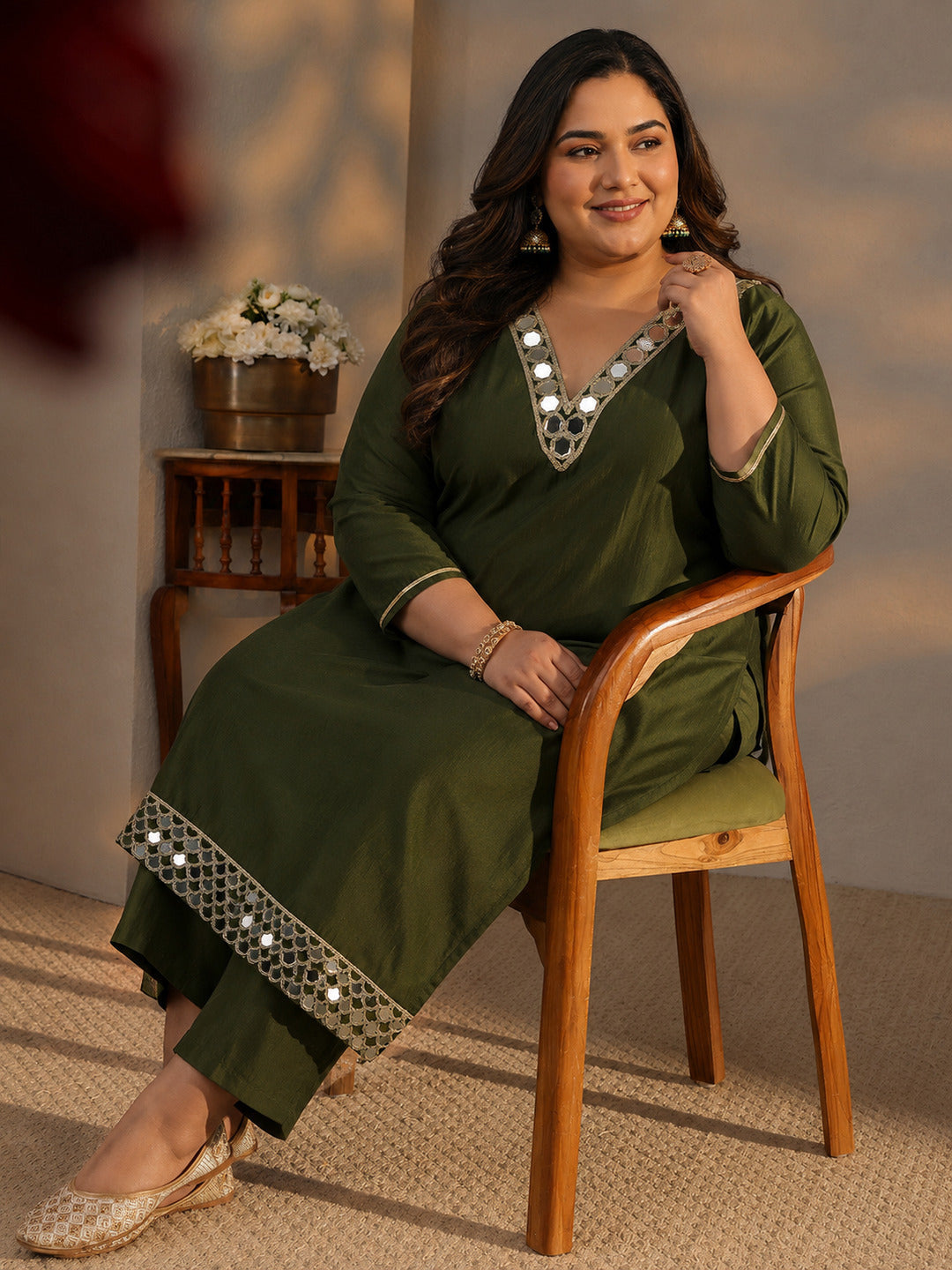 libas Plus Size Green Embellished Silk Blend Straight Kurta Set-picture-14