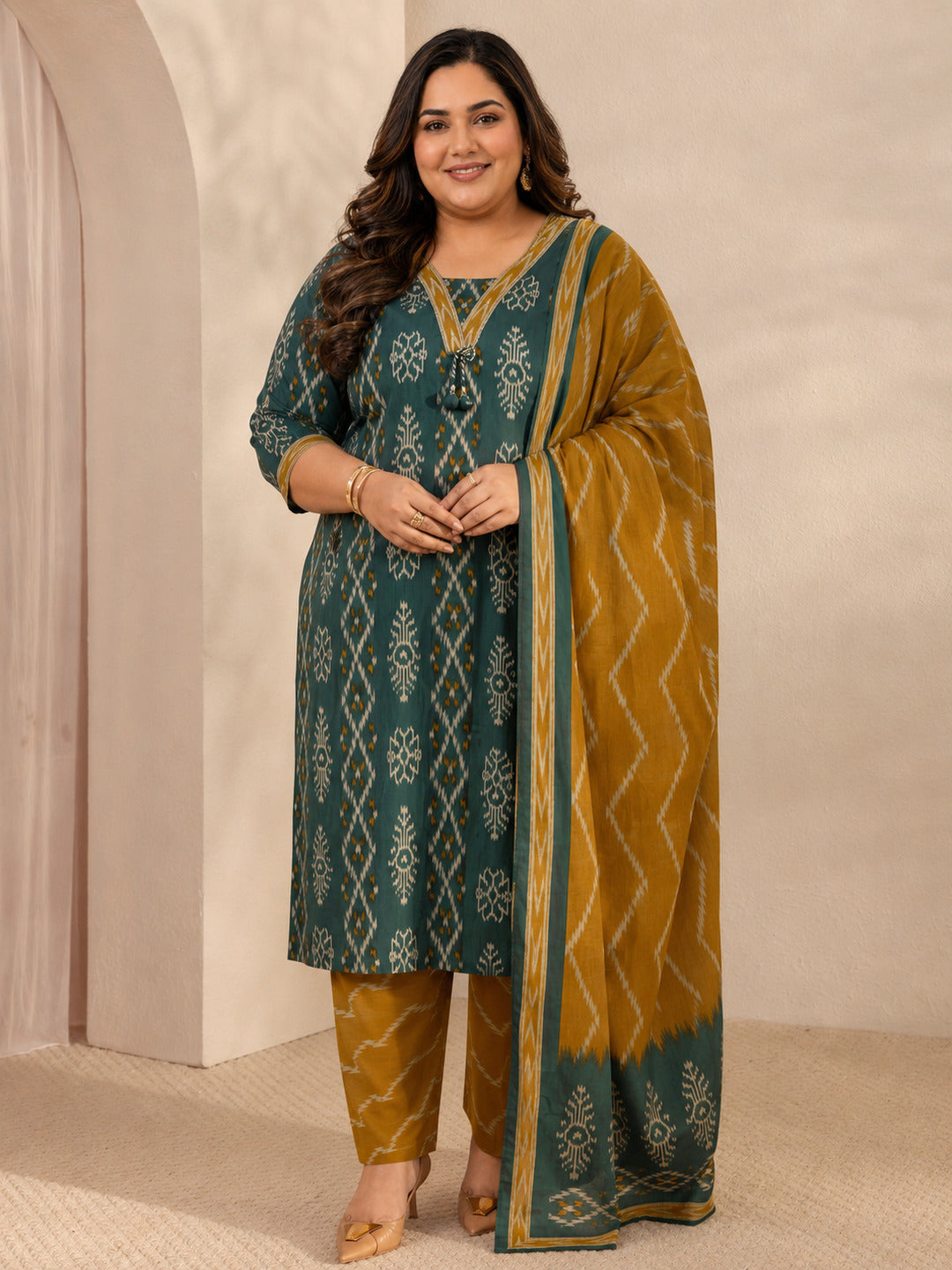  Plus Size Green Ethnic Printed Cotton Straight Suit Set With Dupatta 
