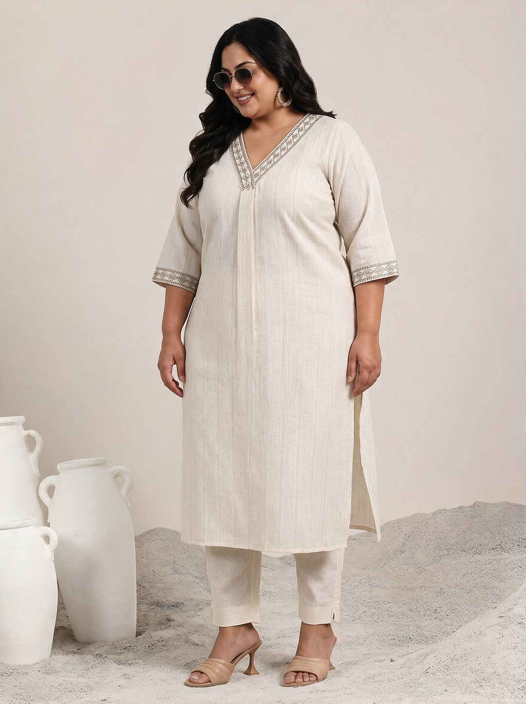 Plus Size Off white Solid Cotton Blend Straight Kurta