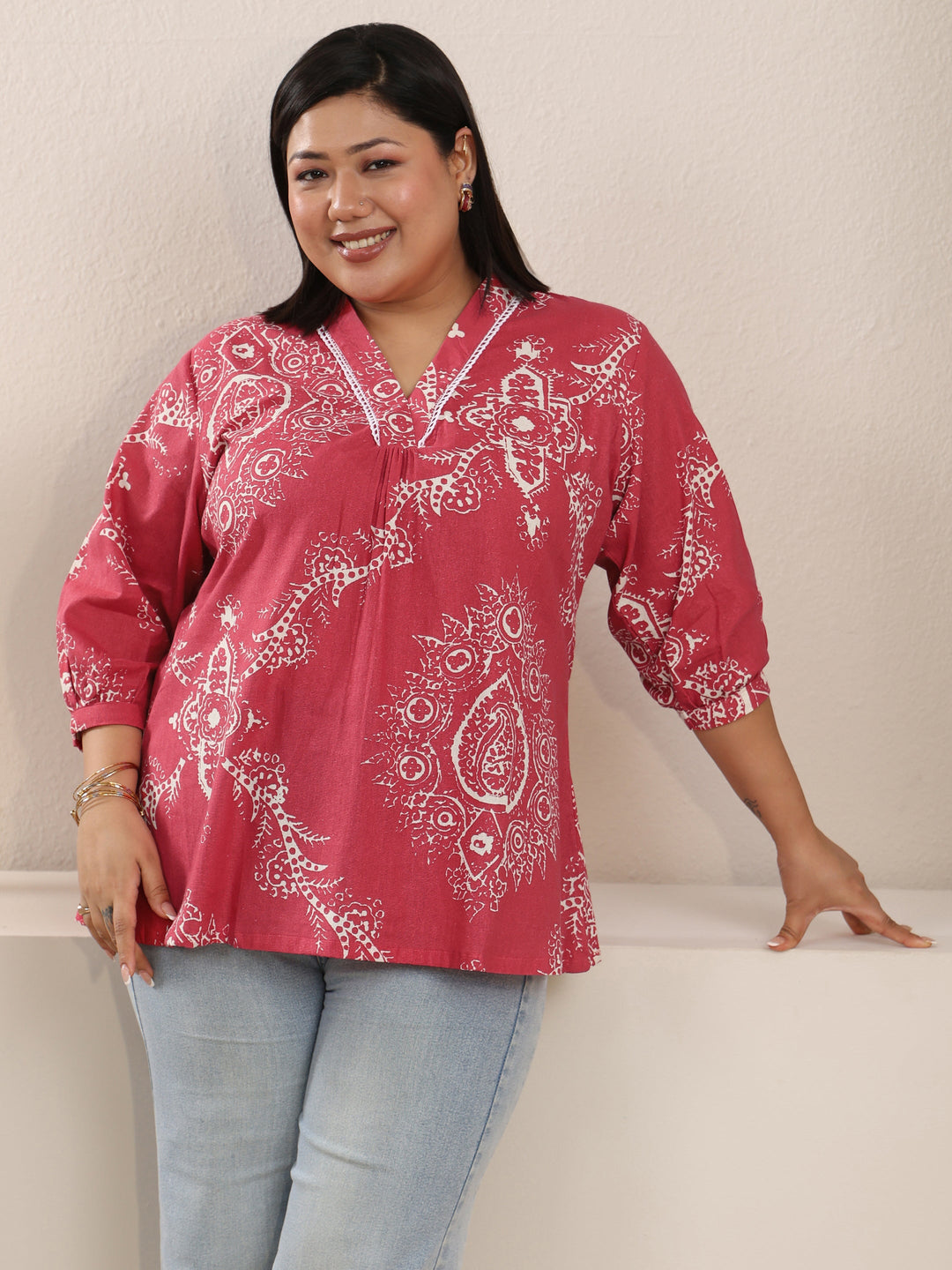  Plus Size Red Floral Printed Cotton Straight Short Kurti 