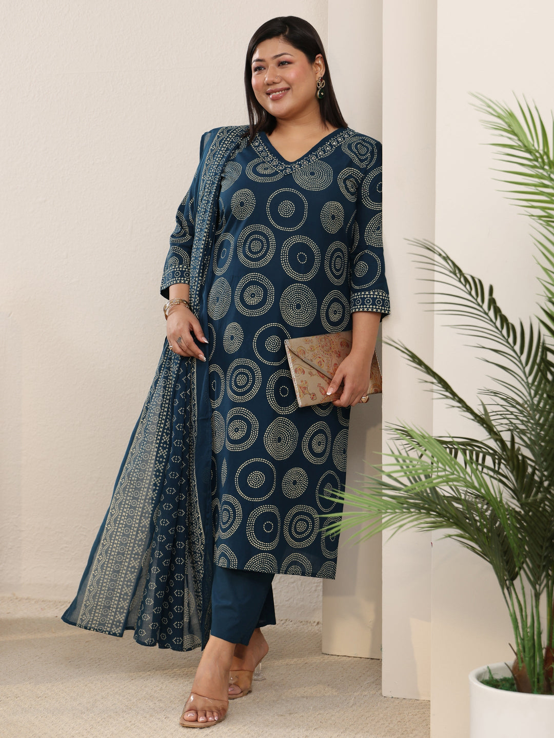  Plus Size Teal Blue Circular Print Cotton Straight Suit Set 