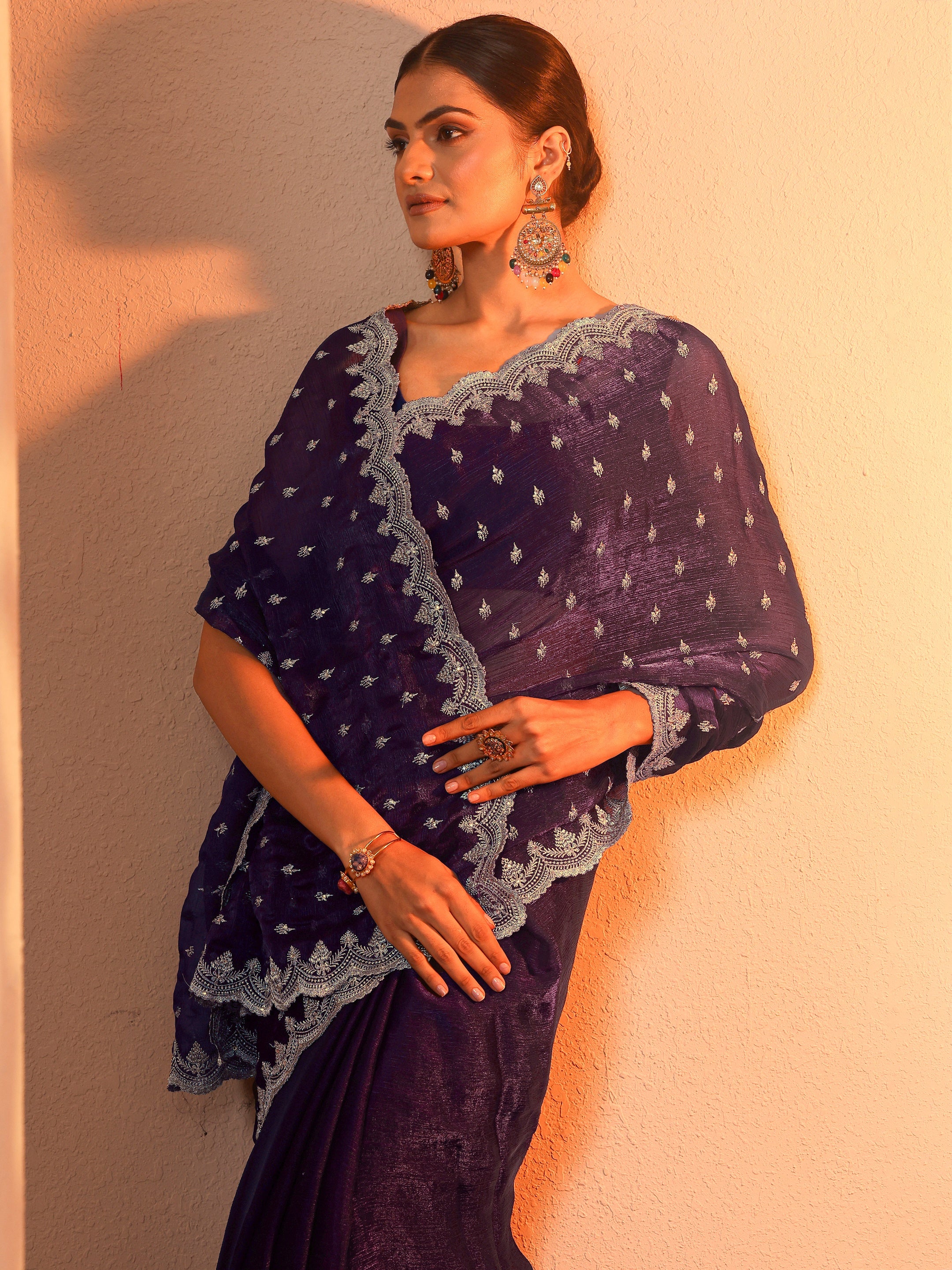 Purple Embroidered Organza Saree With Unstitched Blouse Piece-image-18