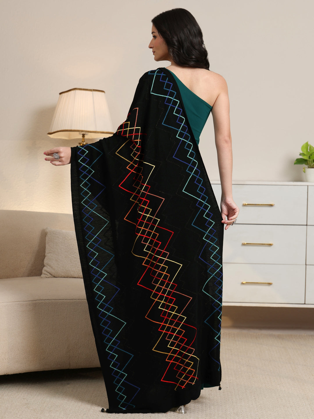  Libas Black Geometric Knitted Acrylic Shawl 