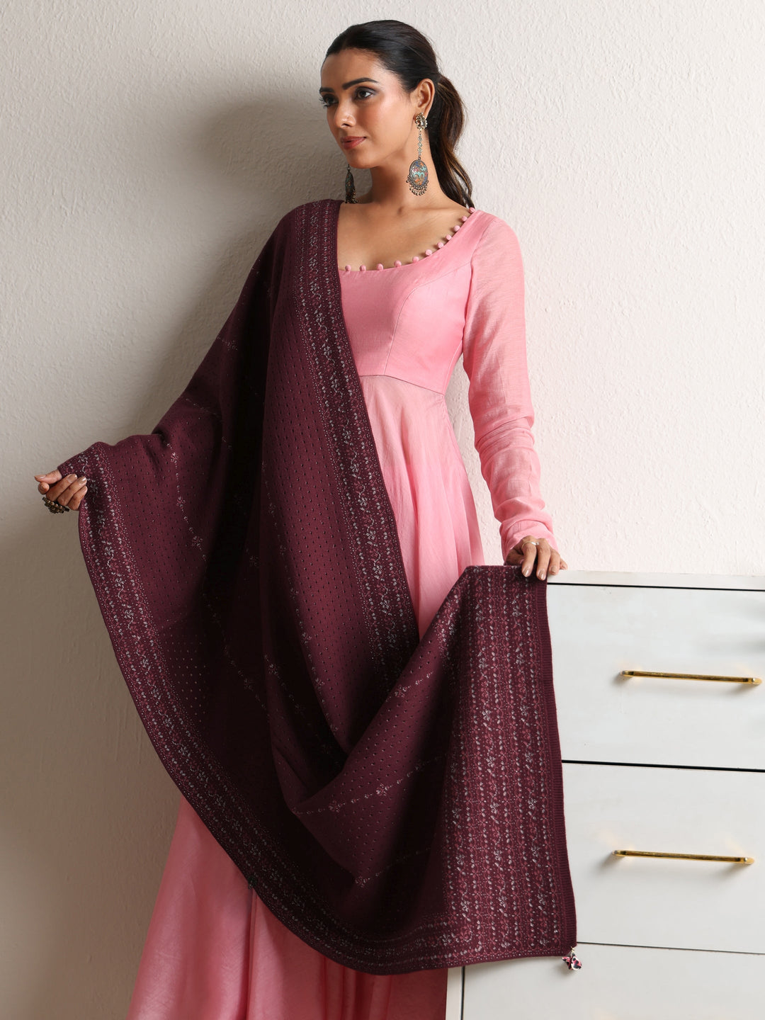  Libas Mauve Knitted Acrylic Wrap Shawl 
