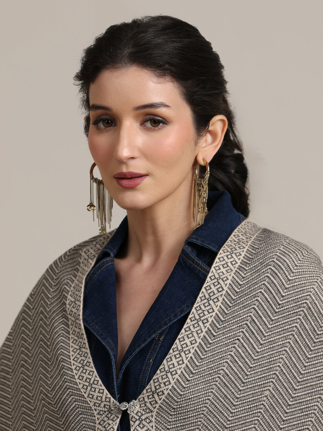  Libas Grey Chevron Knitted Acrylic Wrap Shawl 