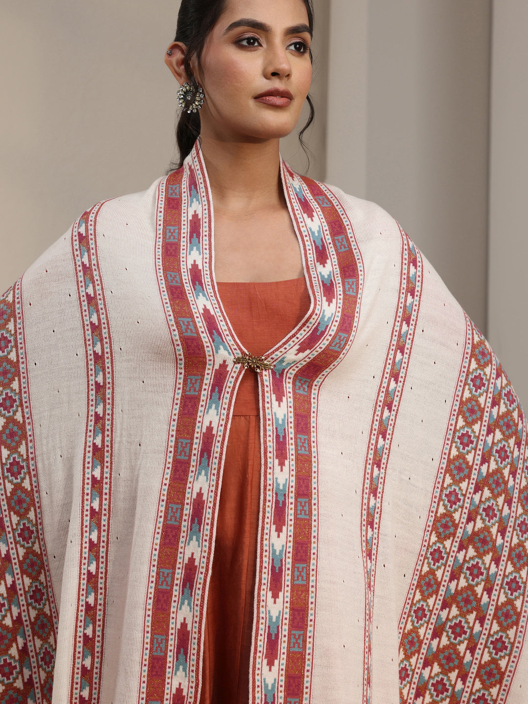 Libas Off White Geometric Knitted Acrylic Wrap Shawl 