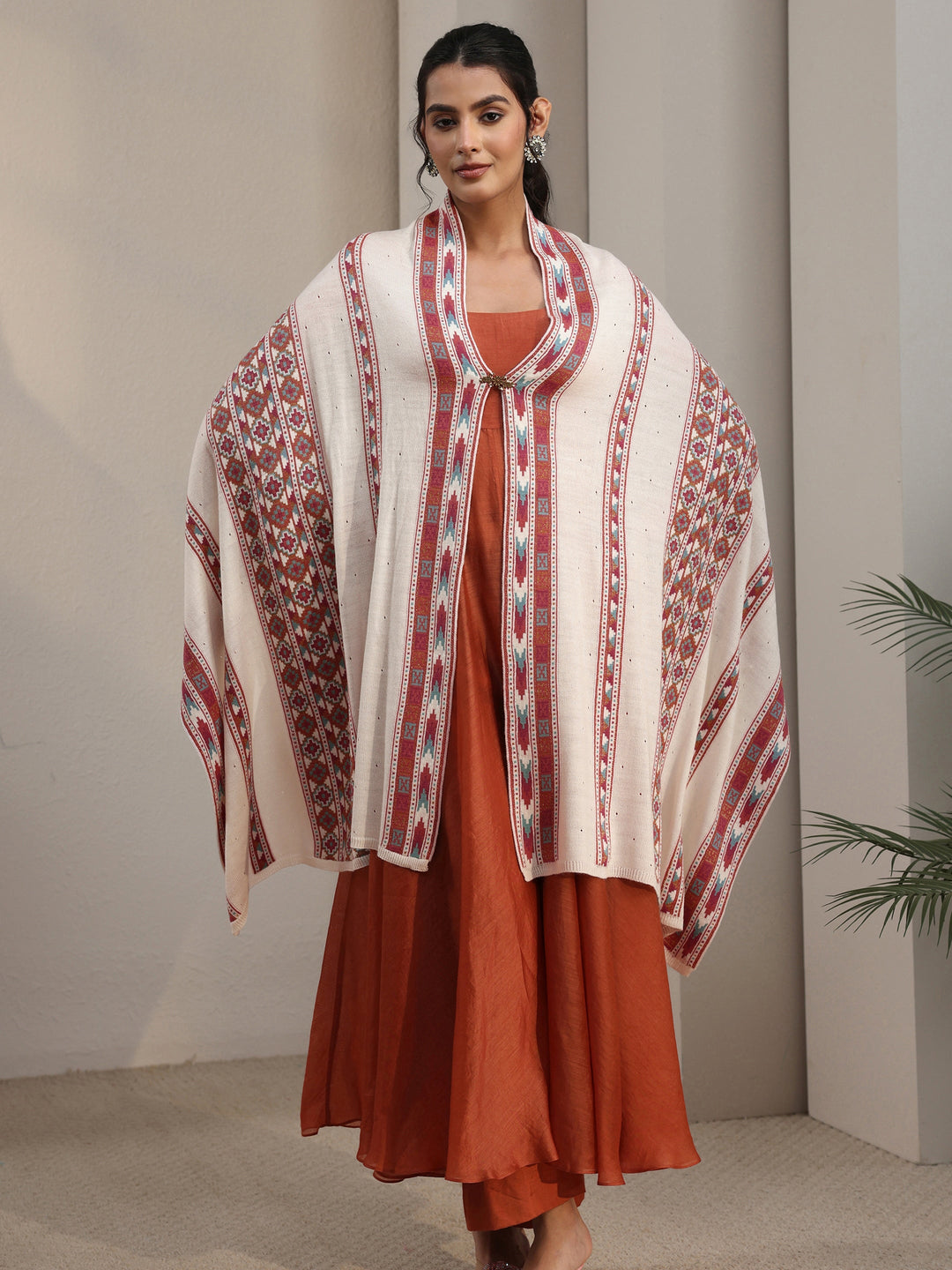  Libas Off White Geometric Knitted Acrylic Wrap Shawl 