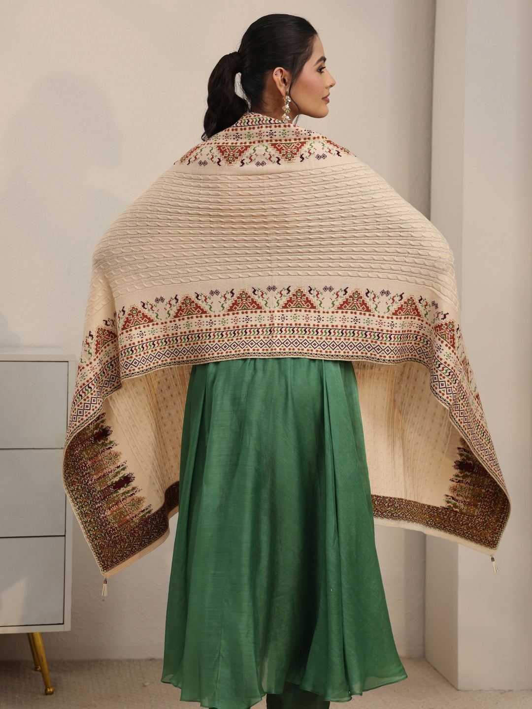  Libas Beige Cable Knit Acrylic Wrap Shawl 