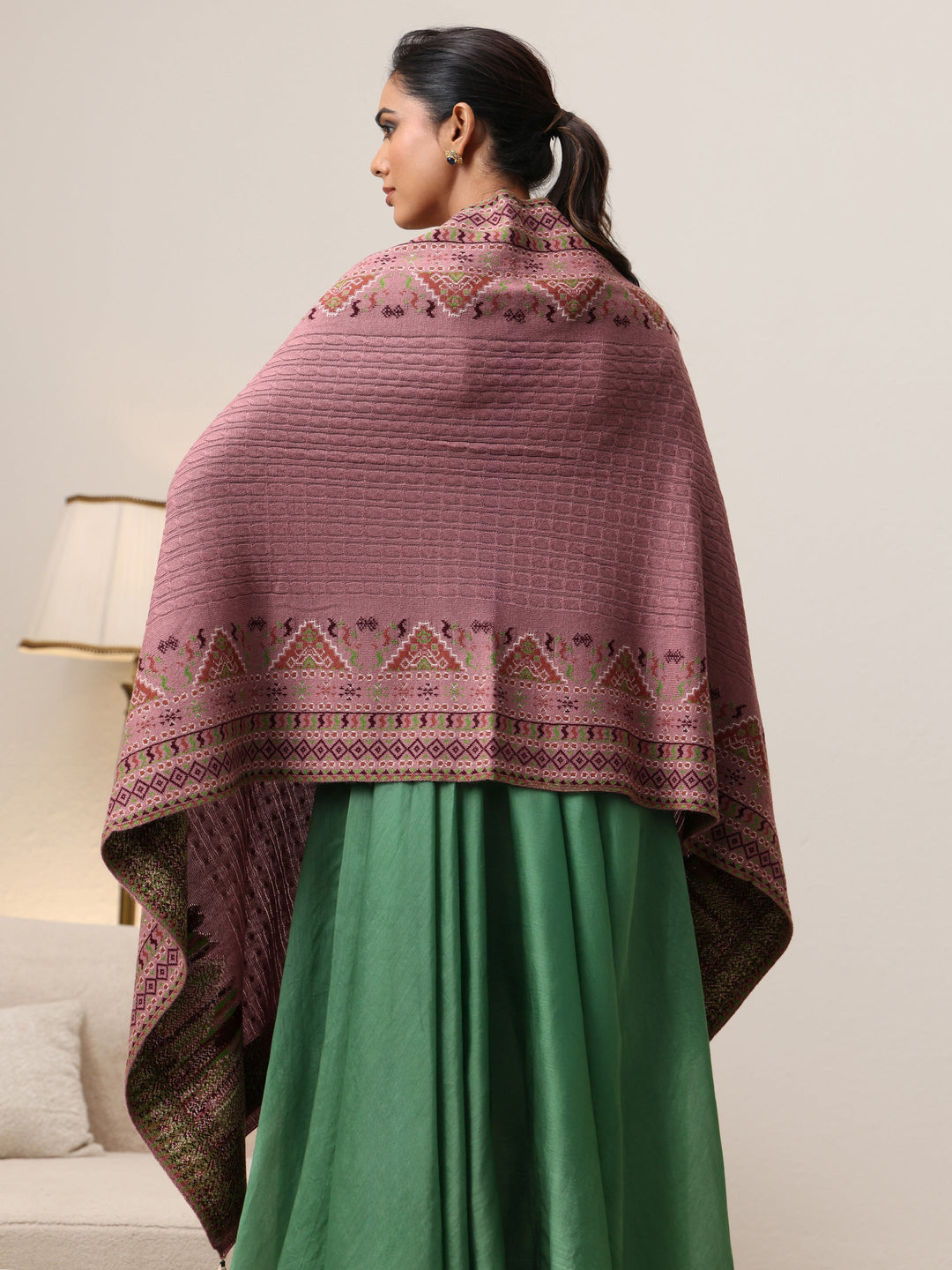  Libas Mauve Geometric Knitted Acrylic Wrap Shawl 