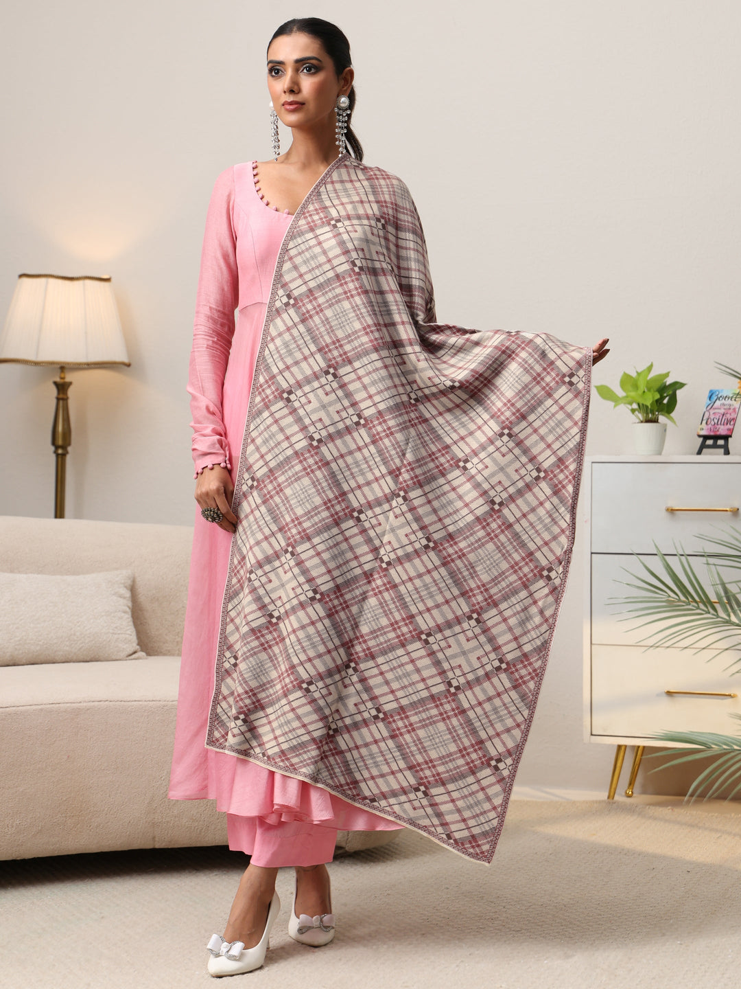 Libas Off White Checked Knitted Acrylic Shawl 