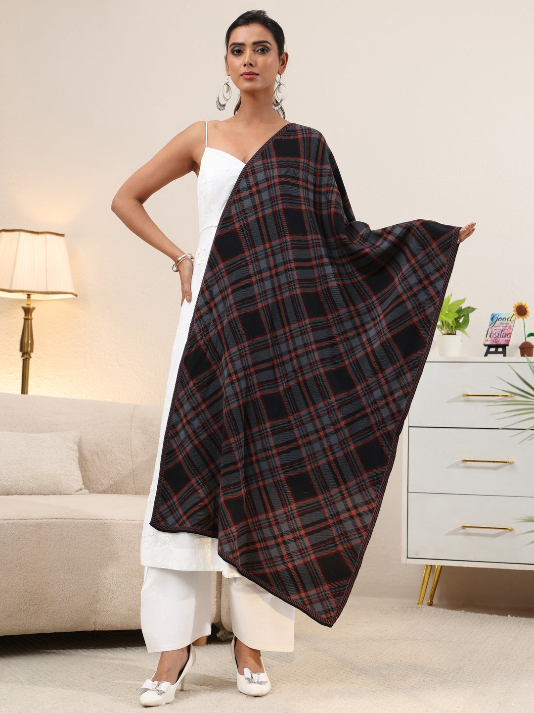  Libas Grey Checked Knitted Acrylic Shawl 