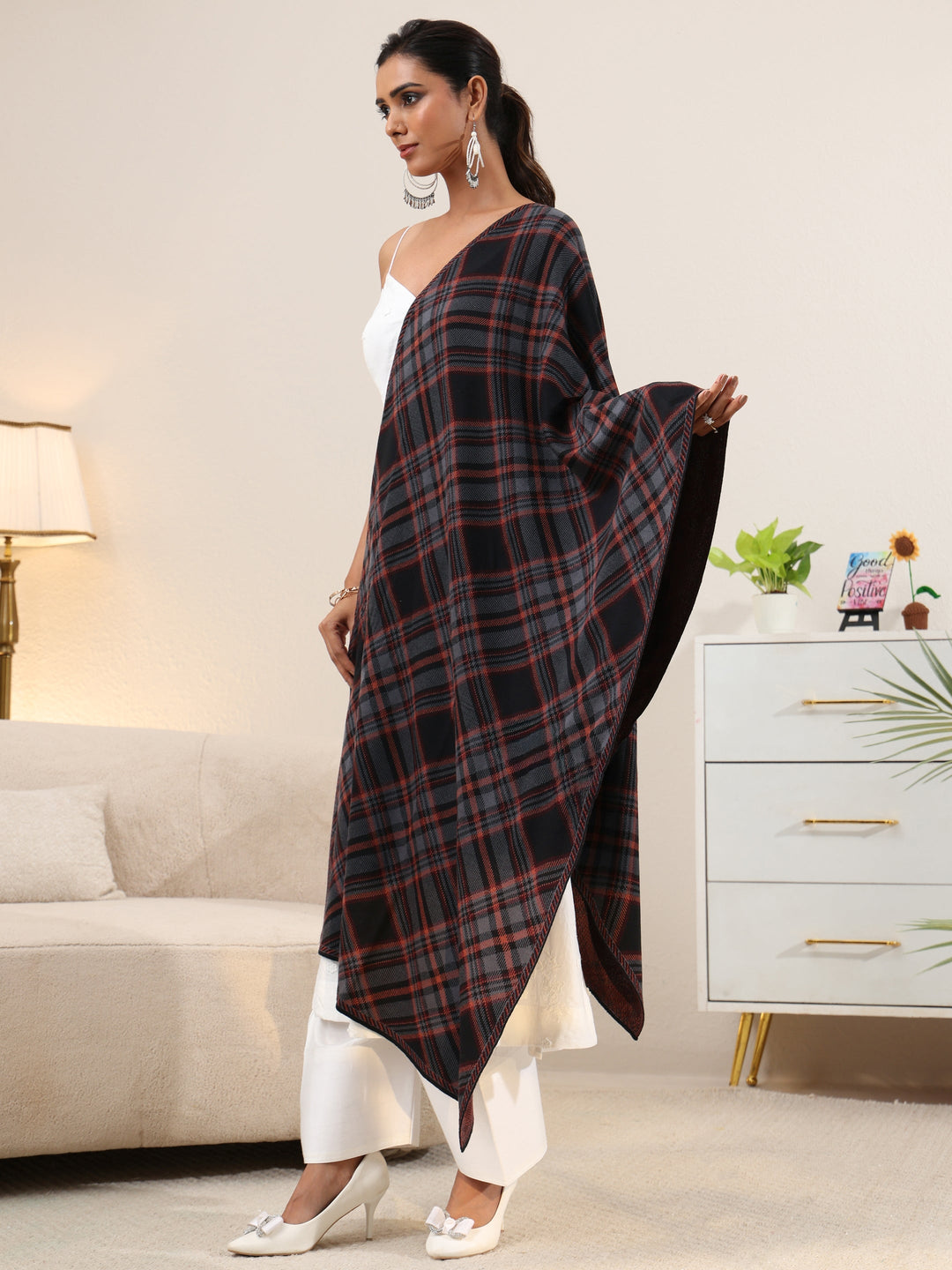  Libas Grey Checked Knitted Acrylic Shawl 
