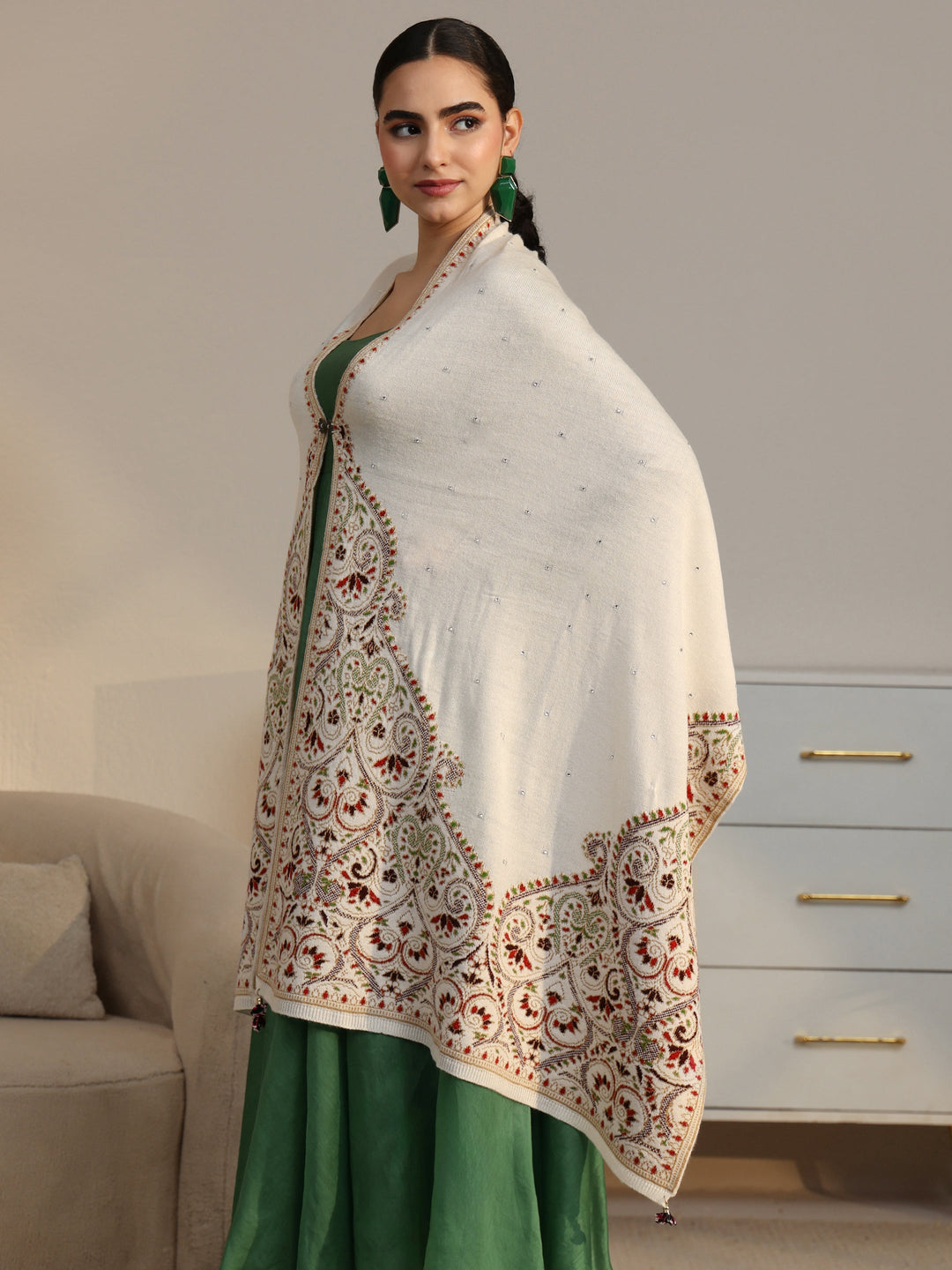  Libas White Floral Knitted Acrylic Wrap Shawl 