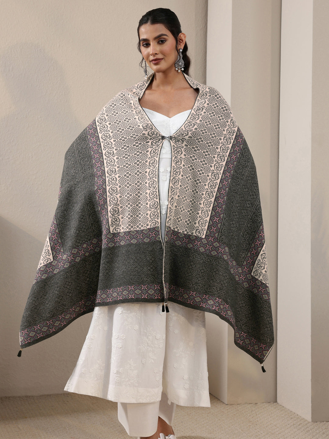  Libas Grey Geometric Knitted Acrylic Wrap Shawl 