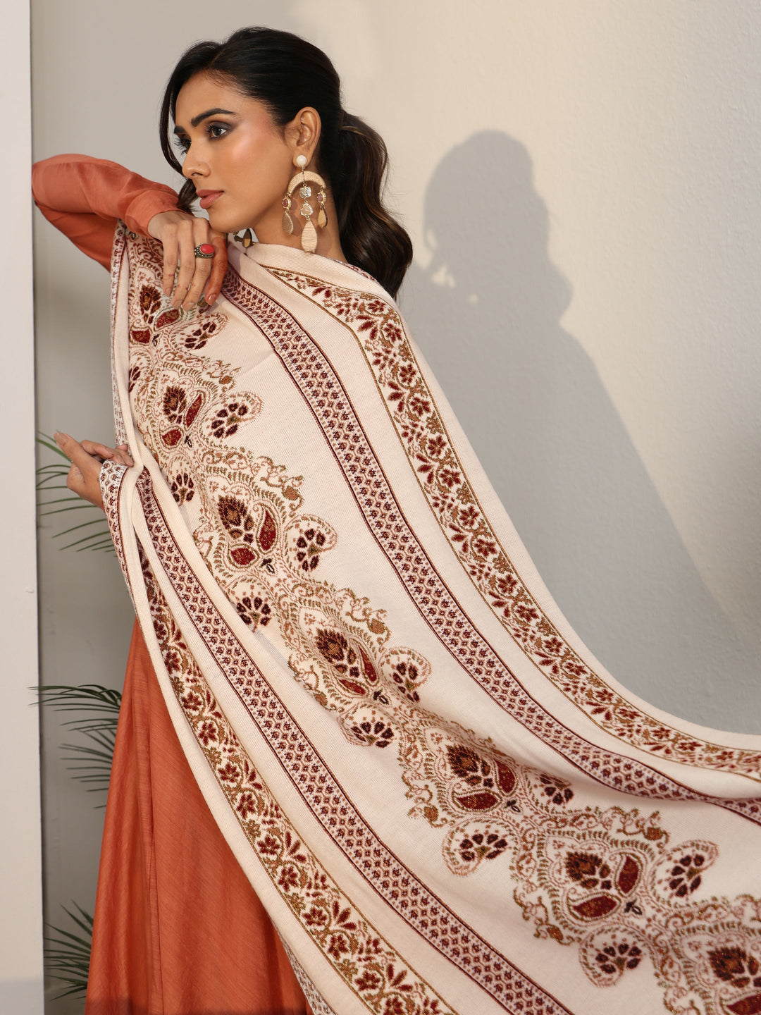  Libas White Floral Knitted Acrylic Wrap Shawl 