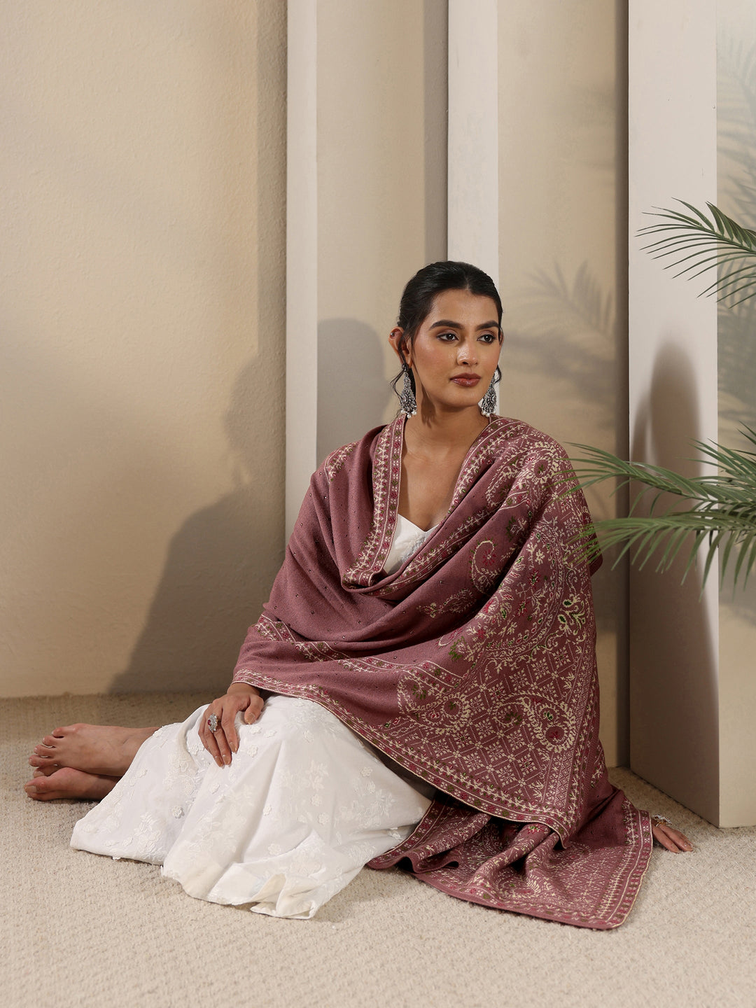  Libas Mauve Paisley Knitted Acrylic Shawl 