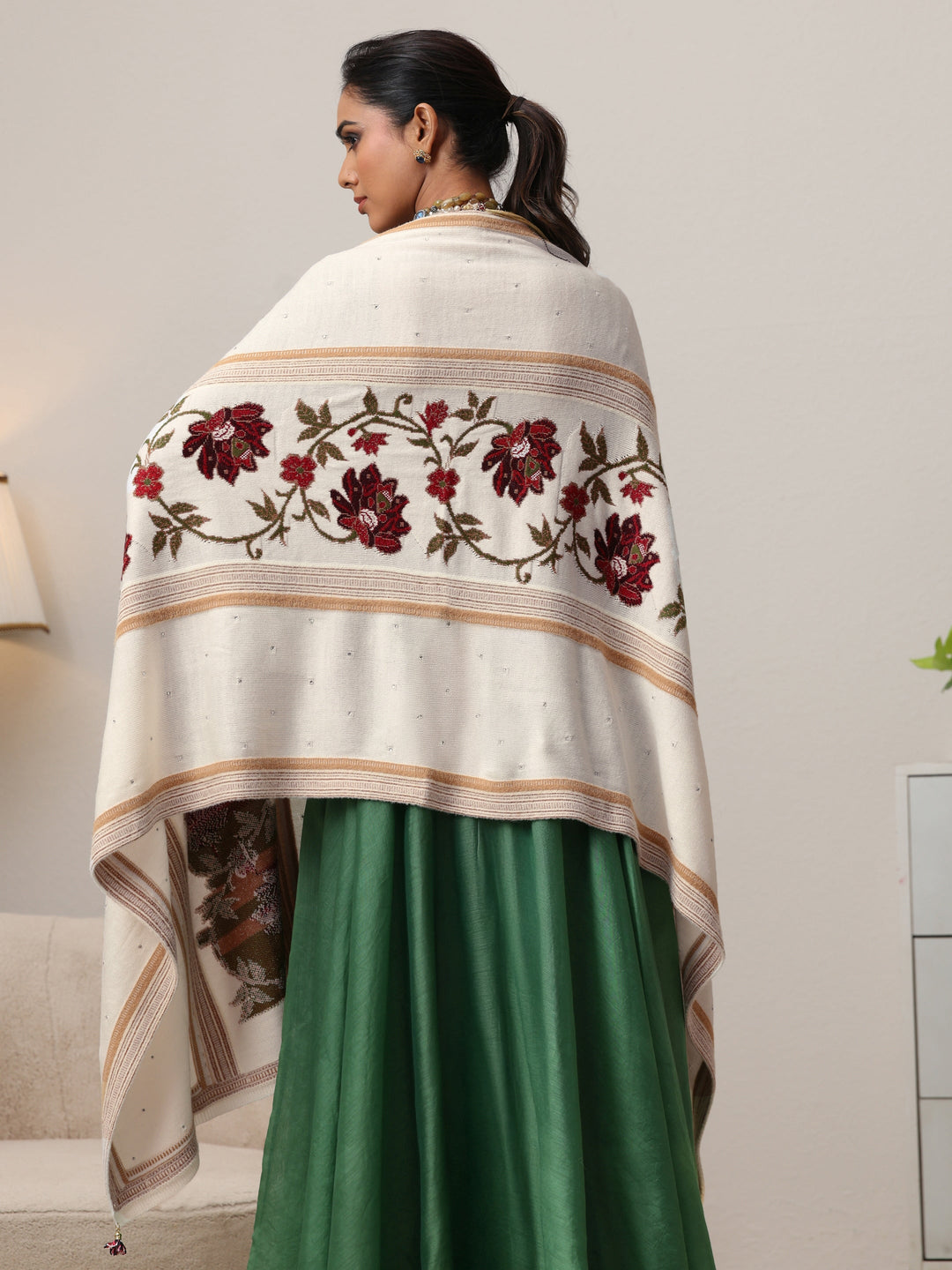  Libas White Floral Knitted Acrylic Wrap Shawl 