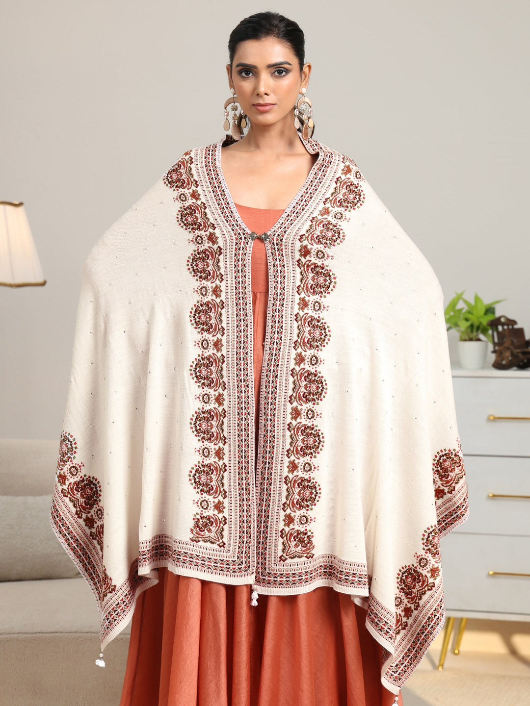  Libas White Ethnic Knitted Acrylic Wrap Shawl 