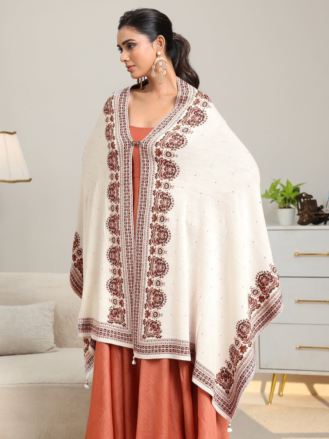  Libas White Ethnic Knitted Acrylic Wrap Shawl 