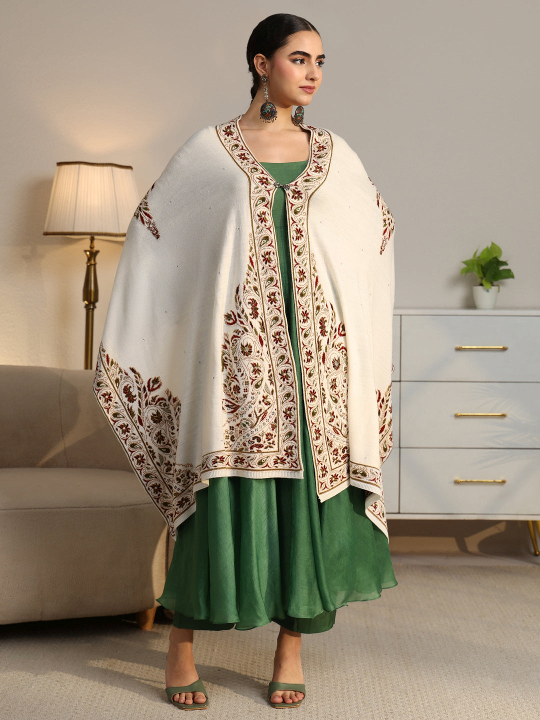  Libas White Floral Knitted Acrylic Wrap Shawl 