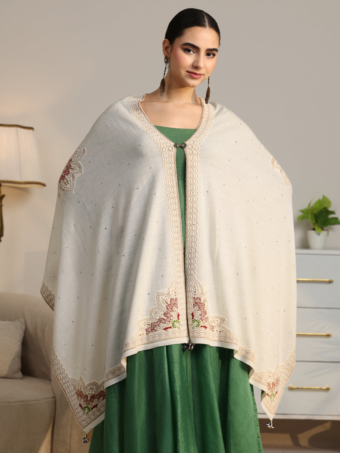  Libas White Floral Knitted Acrylic Wrap Shawl 