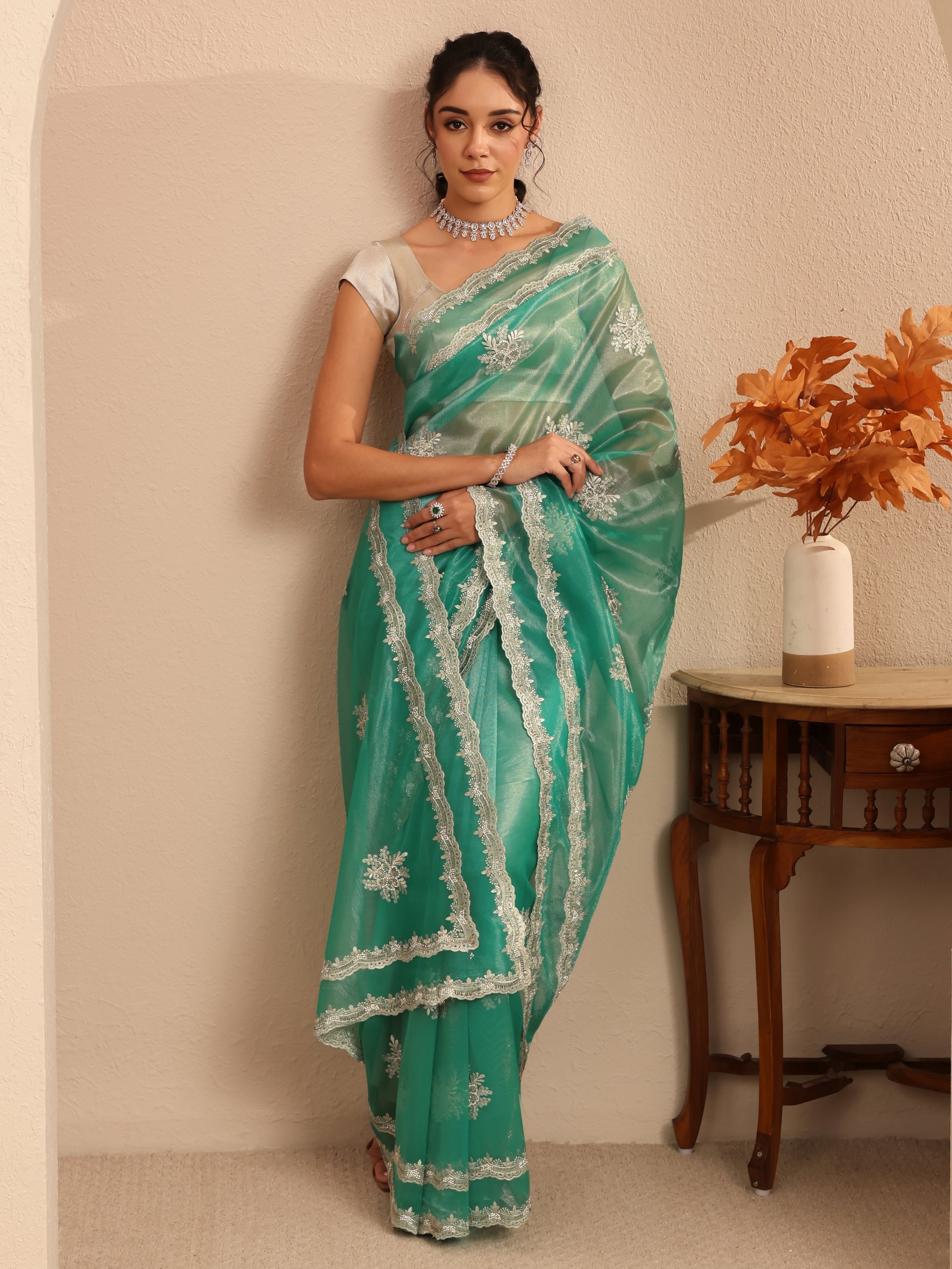 Libas Seafoam Green Floral Embellished Net Saree-picture-43