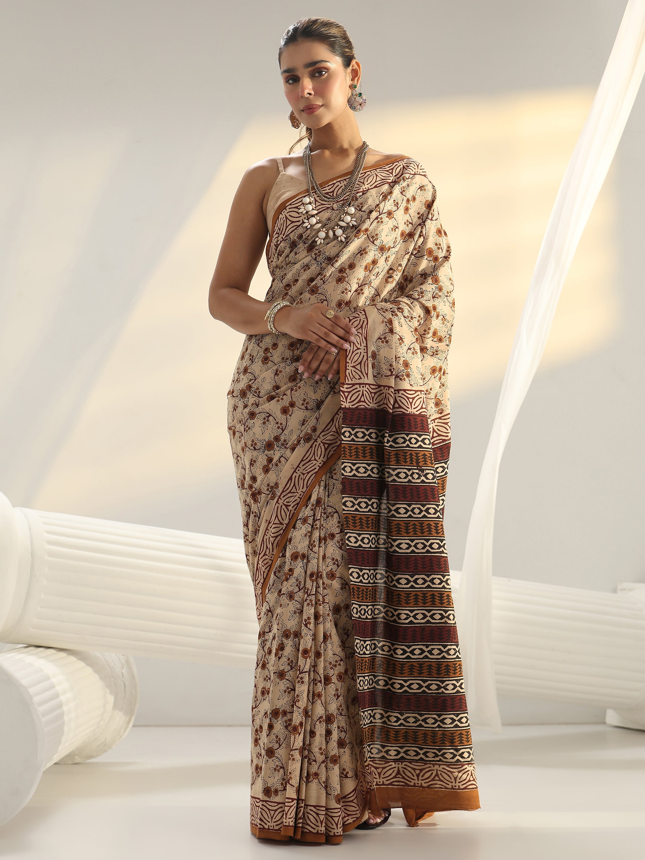 libas Beige Bagru Print Cotton Saree-picture-58