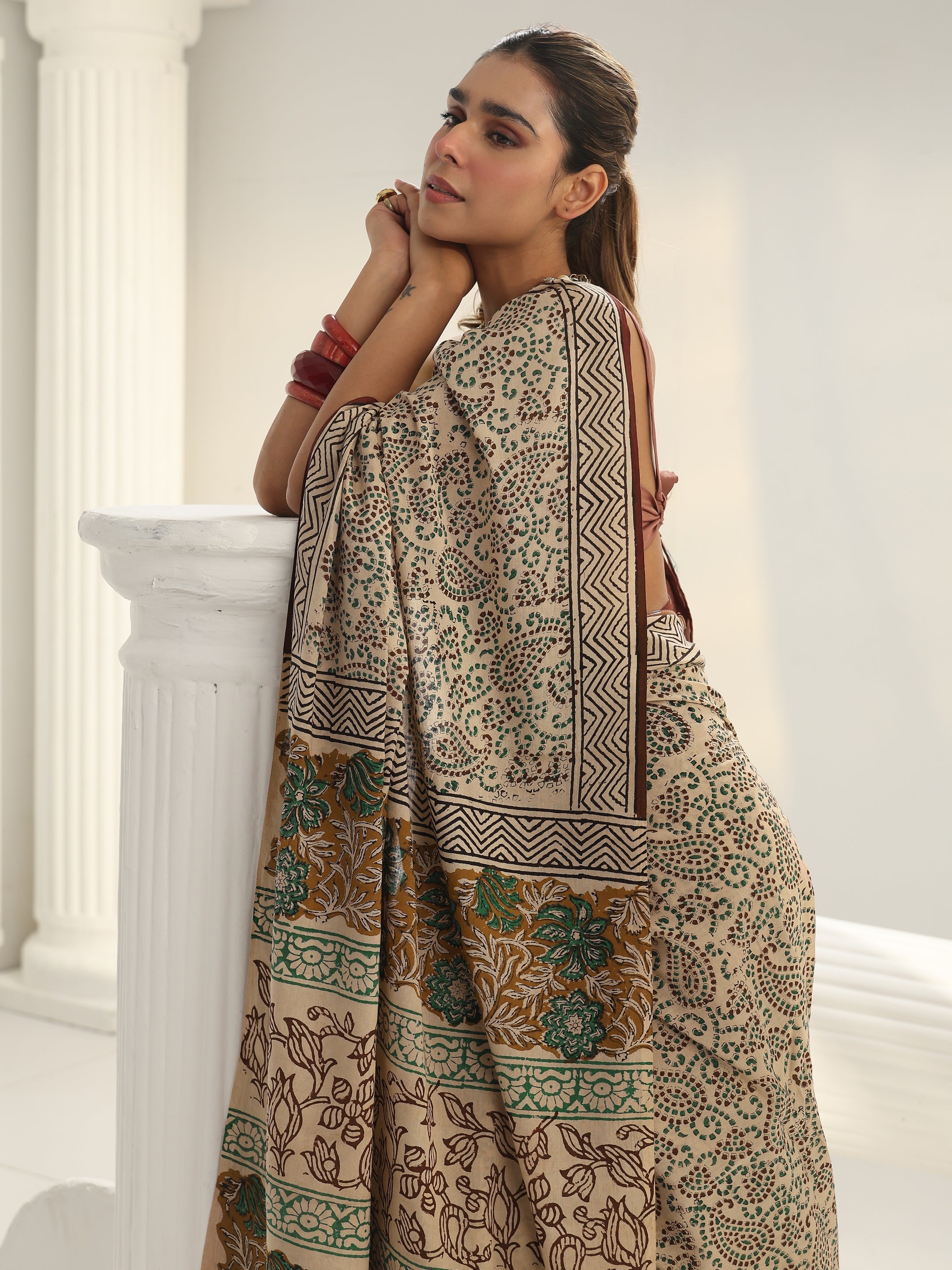 libas Beige Dabu Print Cotton Saree-picture-62
