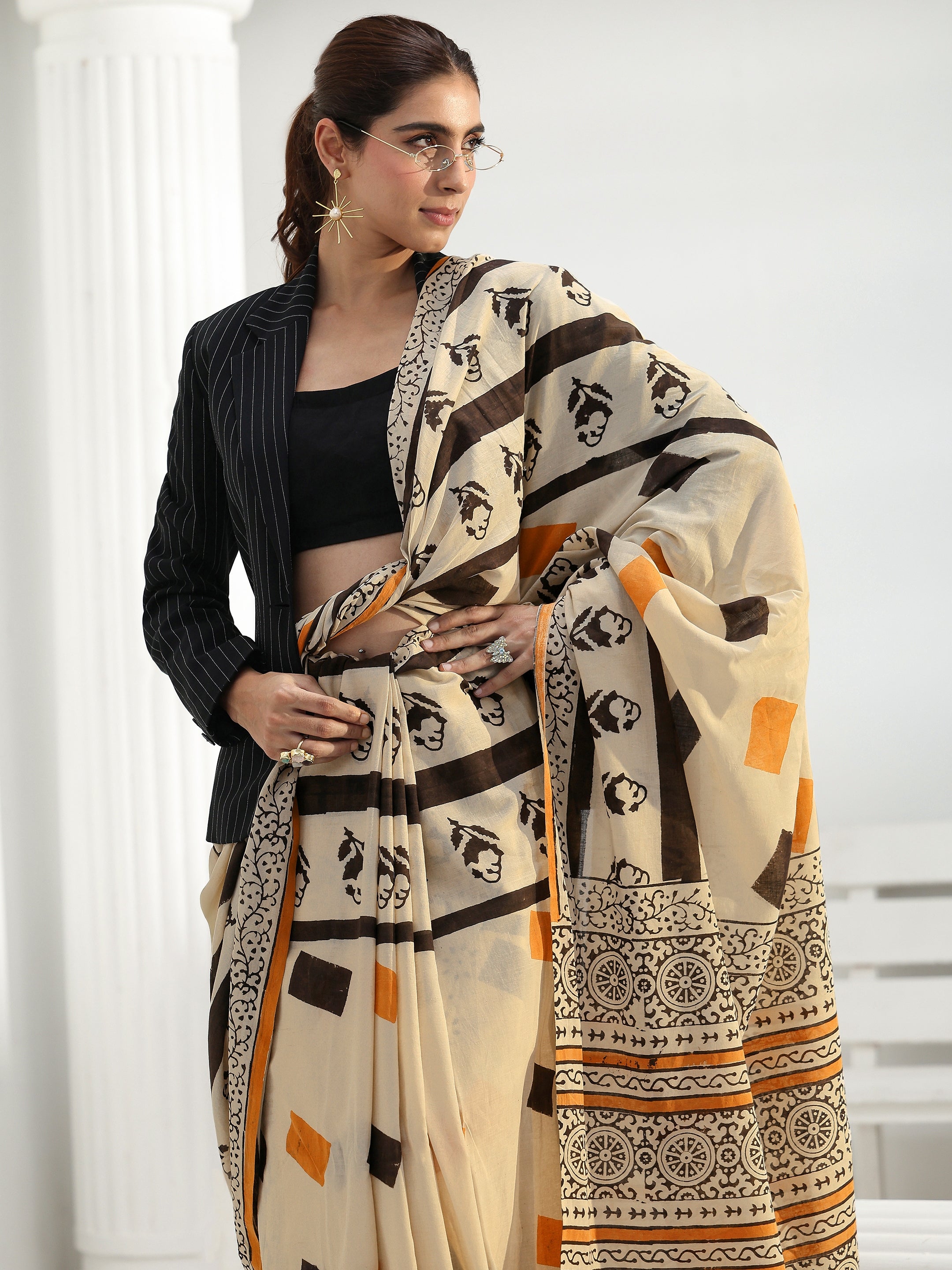 libas Beige Geometric Print Cotton Saree-picture-17